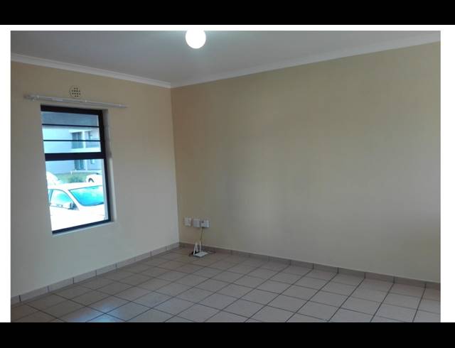 2 bed property to rent in PARKLANDS
